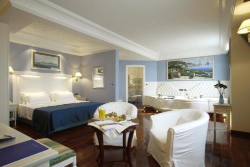 Tiberio Palace Hotel Naples Chambre photo